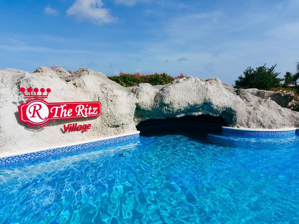The Ritz Hostel Виллемстад Экстерьер фото